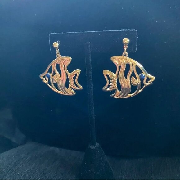 Vintage AVON "Two Fish" Gold Tone Dangle Earrings with Blue Eye Accent - Picture 7 of 9